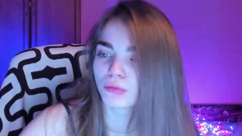 Sophie and my bestie Mandy    online show from January 2026 01:24:02 PM