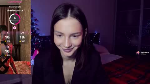 sophiewildcat online show from December 2025 03:50:01 PM