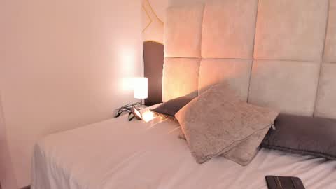 Snapshot of sophiie_rosee chatting on July 2026 08:33:02 PM sophiie_rosee online show from July 2026 08:33:02 PM