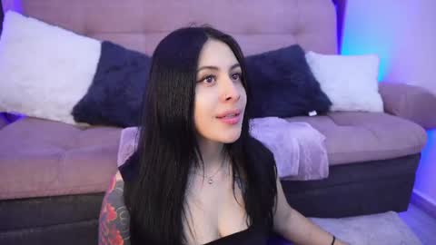 Sophiie online show from April 2026 03:18:02 AM