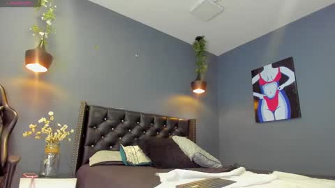 Sophie Taylor online show from January 2025 11:10:02 PM