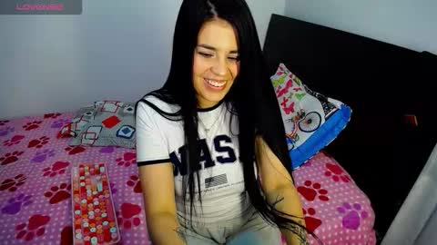 Sophy  online show from November 2025 10:53:02 PM