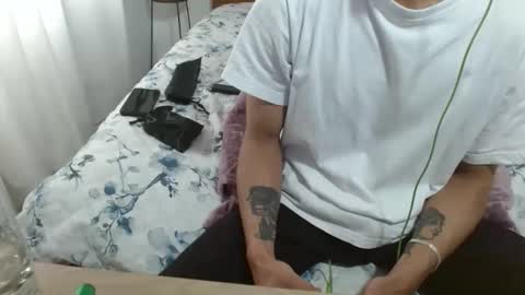 Snapshot of sornero777111 chatting on November 2025 06:28:02 PM businessman online show from November 2025 06:28:02 PM