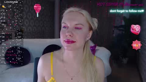 Lisa online show from September 2025 02:44:02 AM