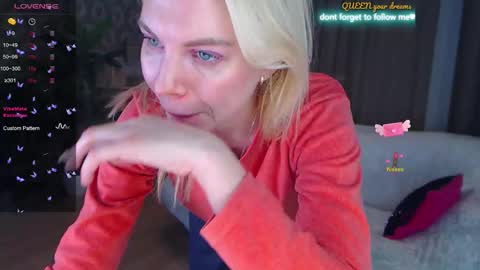 Lisa online show from December 2025 03:34:01 AM