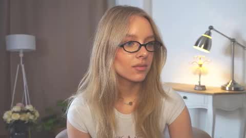 Anna online show from February 2026 01:12:02 PM