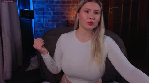 soulmeinme online show from November 2025 08:48:02 AM