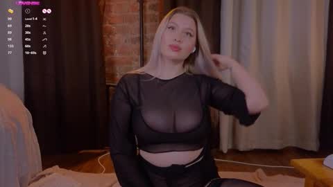 soulmeinme online show from November 2025 08:11:01 PM