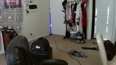 Bunnydathug online show from September 2025 12:51:01 PM