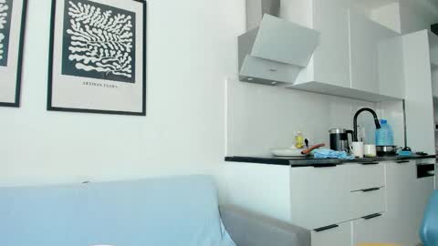 Leah online show from April 2026 10:57:02 AM