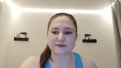 sovagloomy online show from November 2025 07:14:02 PM