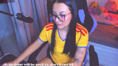 Lili online show from March 2026 01:44:02 AM