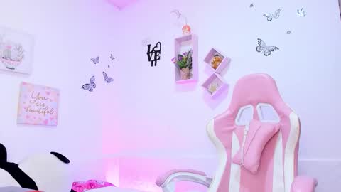 Alicia PVT OPEN online show from September 2025 03:17:02 AM