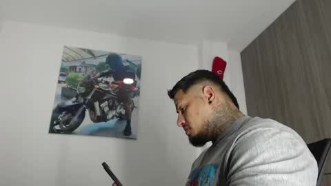 soy_apolo online show from September 2025 04:40:01 PM