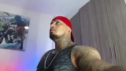 soy_apolo online show from November 2025 12:53:01 AM