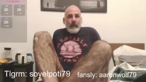 Snapshot of soyelpoti79 chatting on June 2026 12:19:01 PM WhiteWolfFL online show from June 2026 12:19:01 PM