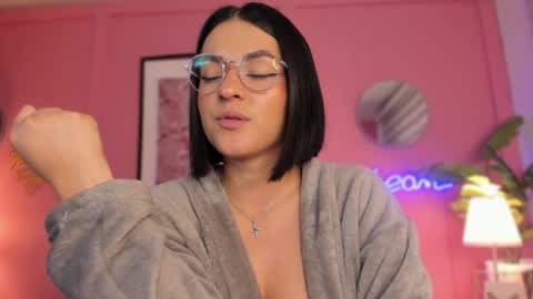 Aleja online show from January 2025 07:52:02 AM