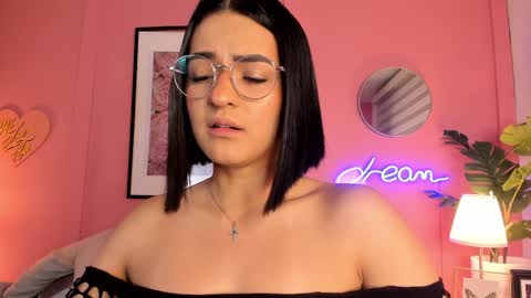 Aleja online show from February 2025 08:08:01 AM