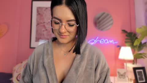 Aleja online show from February 2025 08:07:01 AM