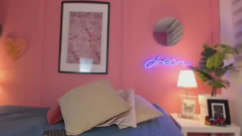 Snapshot of soysaraa_ chatting on June 2026 05:38:01 AM Aleja online show from June 2026 05:38:01 AM