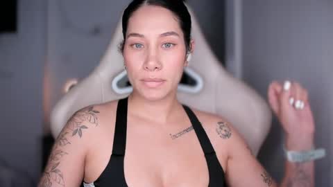 brisa  s online show from May 2026 08:15:01 PM