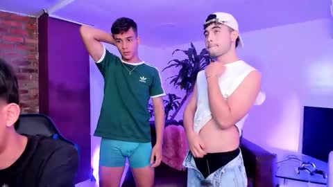 Snapshot of space_boys18 chatting on October 2025 03:15:02 AM Gabo Lucas and Justin online show from October 2025 03:15:02 AM