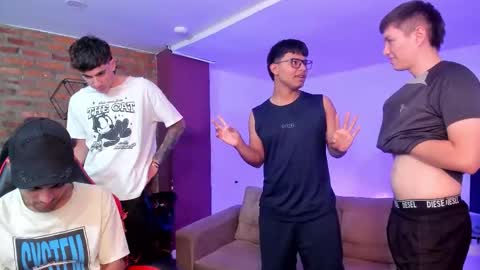 Snapshot of space_boys18 chatting on February 2026 09:48:02 PM Gabo Lucas and Justin online show from February 2026 09:48:02 PM