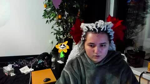 Snapshot of spanking_girls chatting on January 2025 01:48:02 AM Evgenia online show from January 2025 01:48:02 AM