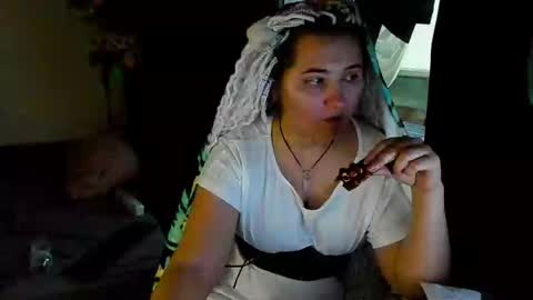 Snapshot of spanking_girls chatting on January 2025 06:33:01 AM Evgenia online show from January 2025 06:33:01 AM