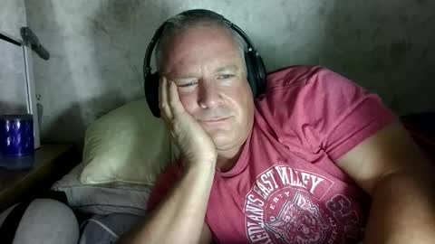 Snapshot of spankmebitches1 chatting on October 2025 11:21:01 AM Slave online show from October 2025 11:21:01 AM