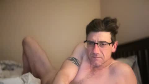 Snapshot of sparker1169 chatting on January 2025 11:40:02 AM Dad online show from January 2025 11:40:02 AM