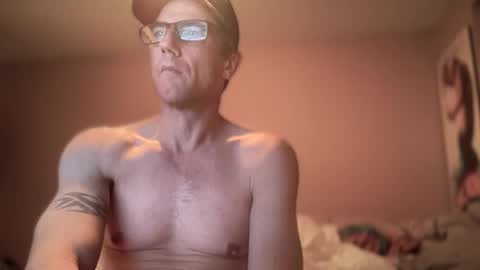 Snapshot of sparker1169 chatting on November 2025 03:07:02 PM Dad online show from November 2025 03:07:02 PM