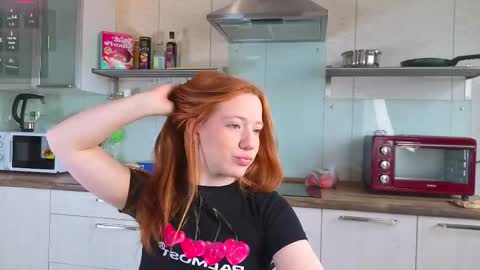 Snapshot of sparky_fox chatting on May 2026 01:22:01 AM Nika online show from May 2026 01:22:01 AM