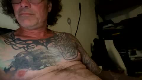 Snapshot of specter1972 chatting on April 2026 12:39:01 AM specter1972 online show from April 2026 12:39:01 AM