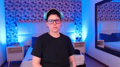 spencerm_ online show from October 2025 01:13:02 AM