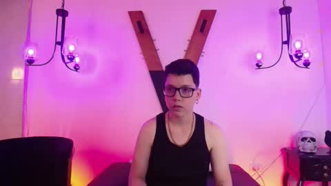 spencerm_ online show from November 2025 10:00:02 PM