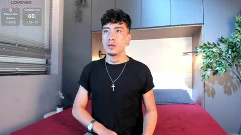 Snapshot of spencerwhite_ chatting on May 2026 09:09:02 PM Spencer online show from May 2026 09:09:02 PM