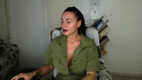 Carla online show from September 2025 03:11:02 PM