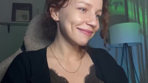 spicy___caramel online show from November 2025 05:04:01 PM