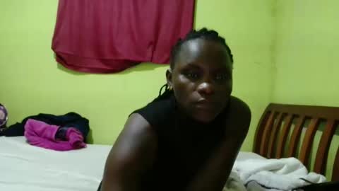Snapshot of spicy_bella69 chatting on May 2026 07:45:02 PM spicy_bella69 online show from May 2026 07:45:02 PM