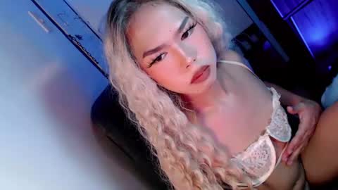 Snapshot of spicy_hot_carolina chatting on June 2026 10:35:02 AM CAROLINA carol online show from June 2026 10:35:02 AM