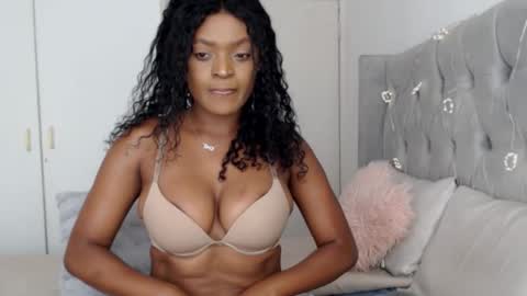 Im Angela  online show from October 2025 04:45:01 AM