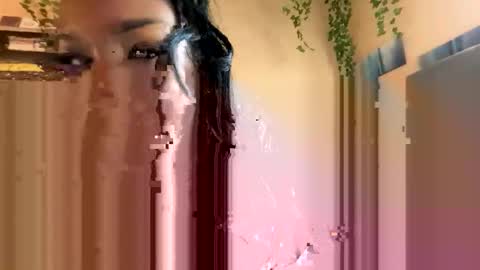 Snapshot of spicymaa chatting on September 2025 09:26:01 PM Royalty online show from September 2025 09:26:01 PM