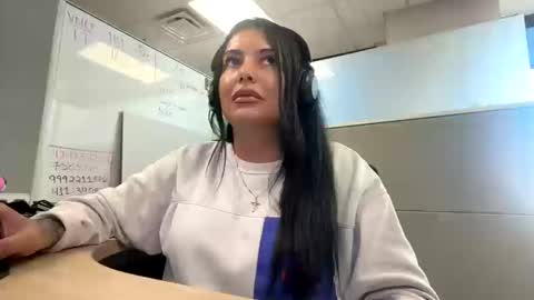 spicymami0333 online show from October 2025 05:57:02 PM