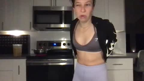 Alexi online show from November 2025 03:51:02 AM