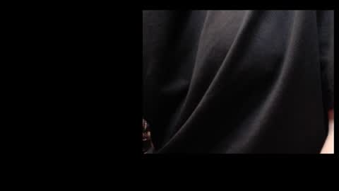 bri and mags fun room online show from November 2025 01:06:01 PM