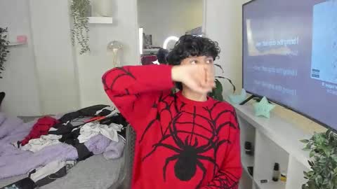 spider_baby_ online show from November 2025 10:34:02 PM