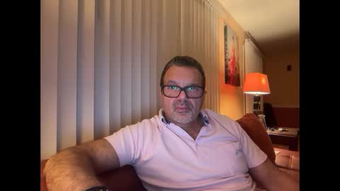 spike69old online show from February 2026 12:06:02 AM