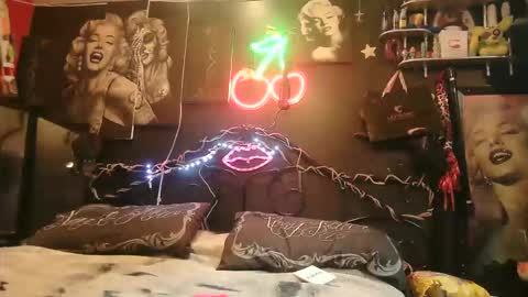 Snapshot of splashh_queen420 chatting on February 2026 03:29:02 AM Daddy His Splash Queen online show from February 2026 03:29:02 AM