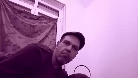 Snapshot of spliffray chatting on May 2026 04:28:02 AM spliffray online show from May 2026 04:28:02 AM